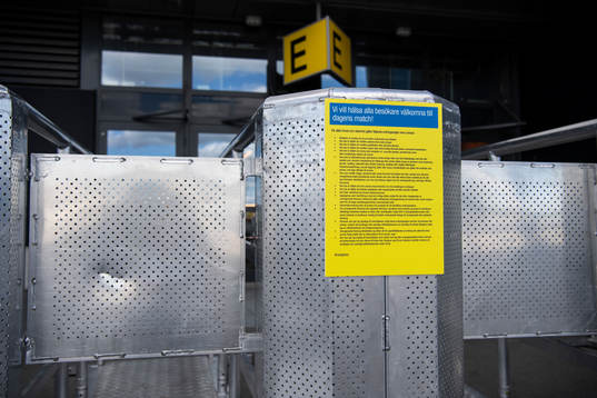 Visitationsstaket utanför läktarren