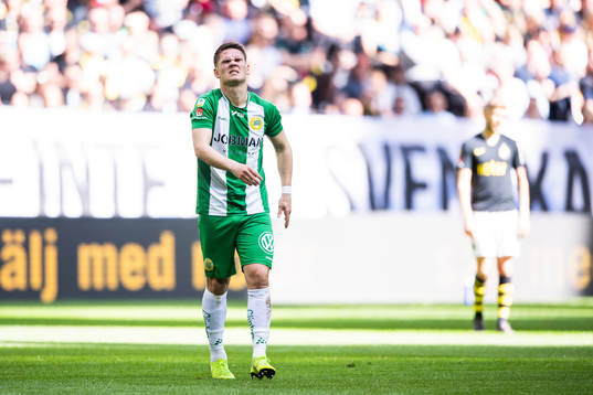 Hammarbys Vidar Örn Kjartansson grimaserar
