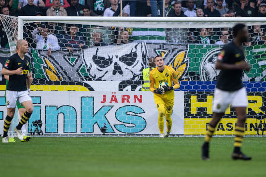 s målvakt Oscar Linnér