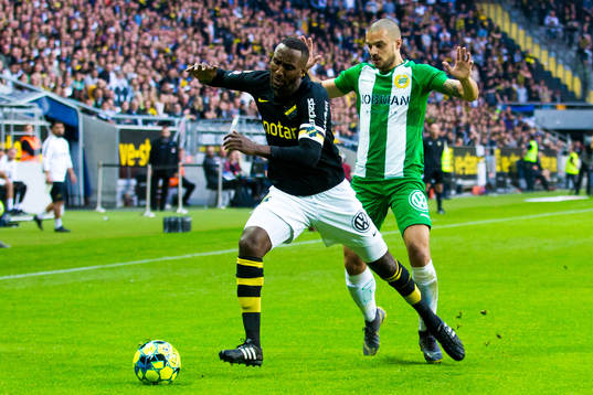 s Henok Goitom  och Hammarbys Vladimir Rodic