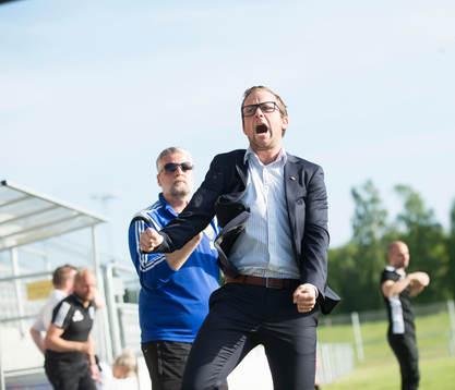 IFK Hässleholms tränare Jonas Jönsson och lagledaren