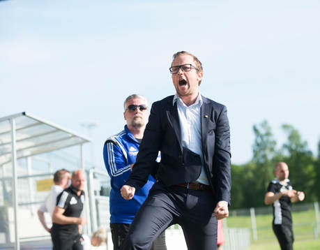 IFK Hässleholms tränare Jonas Jönsson och lagledaren