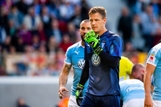 2 Malmö FFs målvakt Johan Dahlin