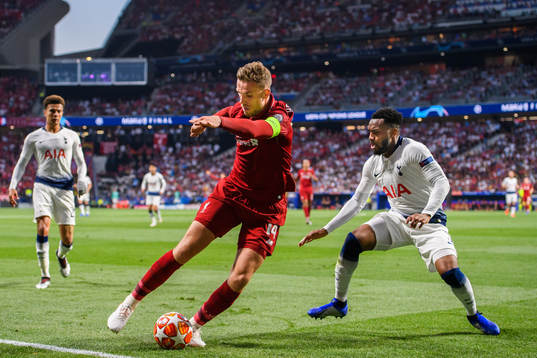 Jordan Henderson of Liverpool and Danny Rose of Tottenham