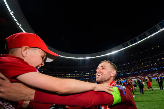 Jordan Henderson of Liverpool celebrate