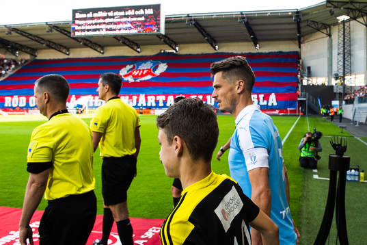 2 Malmö FFs Markus Rosenberg gör entré