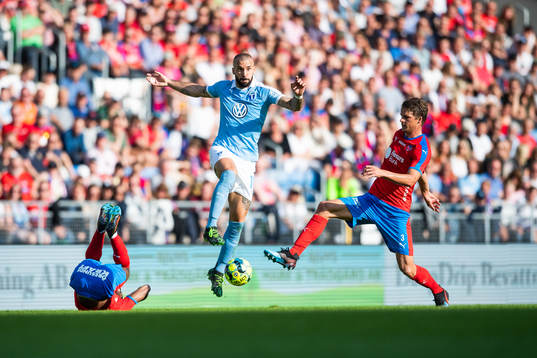 2 Malmö FFs Guillermo Molins och Helsingborgs Fredrik