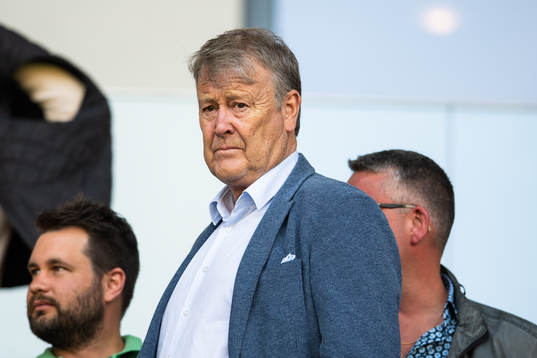 2 Åge Hareide