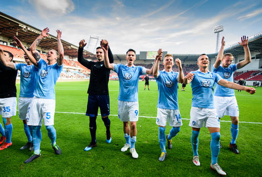 Bläddra bland fler bilder av Fotboll, Allsvenskan, Helsingborg - Malmö FF