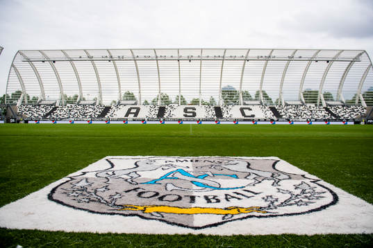 General view of Stade de la Licorne