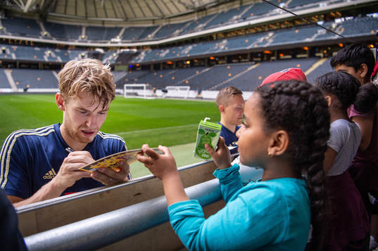Filip Helander of the Swedish national football team signs