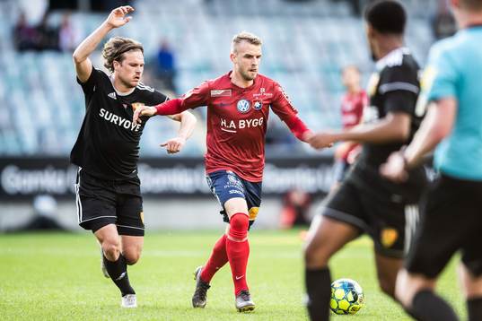 Syrianskas Sebastian Rajalakso och Örgrytes Simon Nilsson