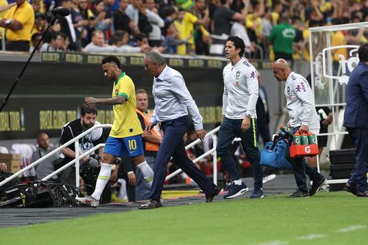 -- BRASILIA, June 6, 2019 -- Brazil s Neymar (1st L) walks