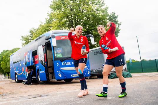 Maria Thorisdottir and Maren Nævdal Mjelde of Norway