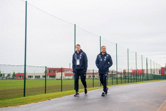 Marius Eriksrud and Martin Sjögren, head coach of Norway