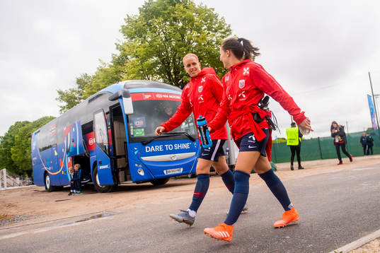 Elise Hove Thorsnes and Cecilie Redisch Kvamme of Norway
