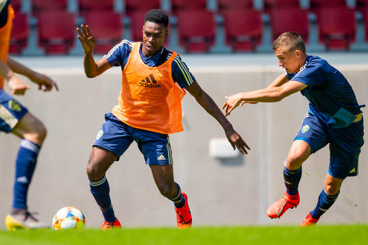 Joel Asoro