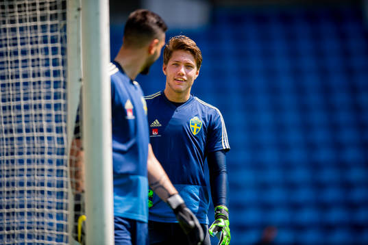 Goalkeeper Kalle Joelsson
