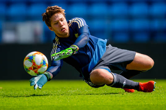 Goalkeeper Kalle Joelsson