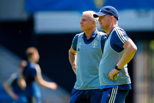 Goalkeeper coach Leif Troedsson and Roland Nilsson, head