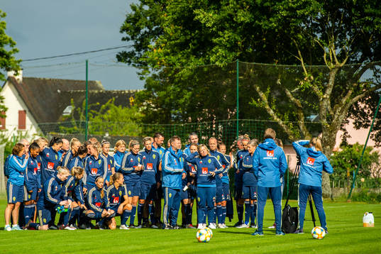 Players and Staff of Swedish women national football team