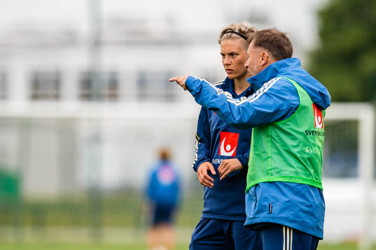 Lina Hurtig and Peter Gerhardsson, Head coach of Swedish