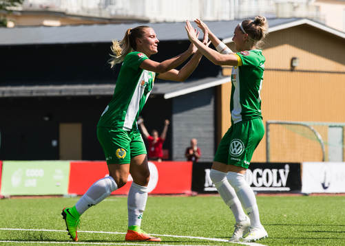 Hammarbys Louise Lillbäck jublar