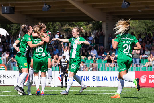 Hammarbys Hanna Lundkvist jublar