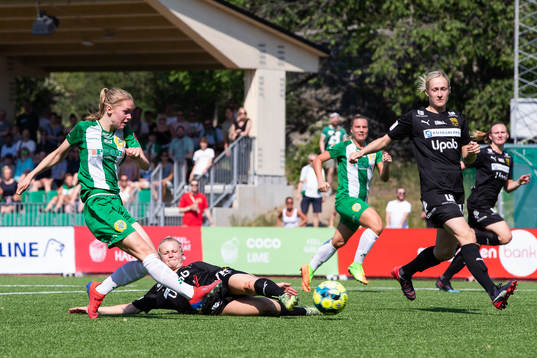 Hammarbys Hanna Lundkvist gör 2-0