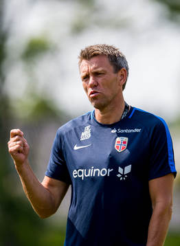 Gunnar Halle, head coach of Norway G19