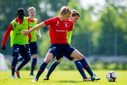 Mikael Tørset Johnsen and Mikael Ugland of Norway