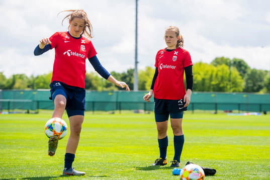 Goalkeeper Cecilie Hauståker Fiskerstrand and goalkeeper