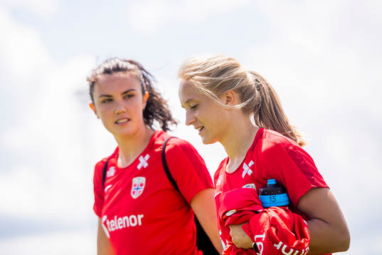 Ingrid Syrstad Engen and Amalie Vevle Eikeland of Norway