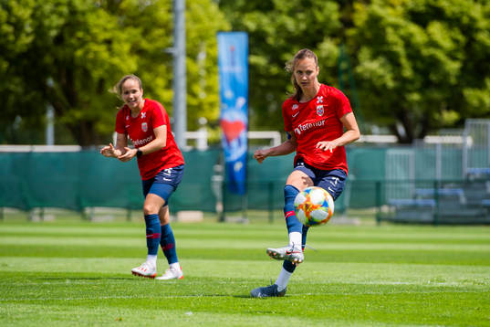 Guro Reiten and Caroline Graham Hansen of Norway