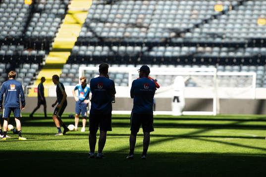 Assistant coach Peter Wettergren and head coach Janne