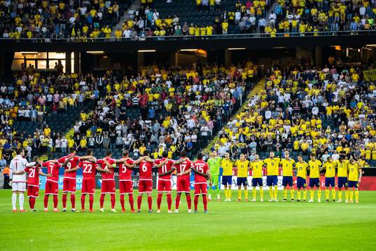 A silent minute to honor former UEFA president Lennart
