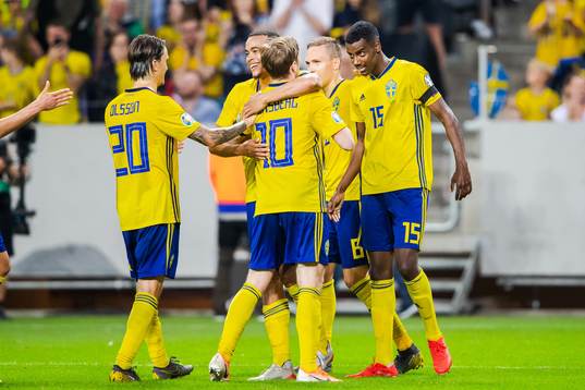 Alexander Isak celebrate with Kristoffer Olsson and Emil