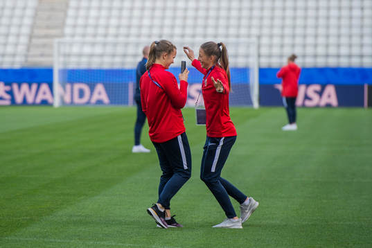 Goalkeeper Oda Maria Hove Bogstad and goalkeeper Cecilie