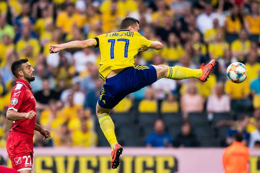 Alfred Effiong of Malta and Viktor Claesson of Sweden