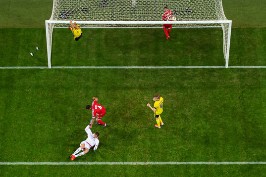 Viktor Claesson of Sweden celebrates