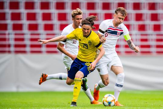 Dennis Johnsen and Brik Risa of Norway against Max Svensson