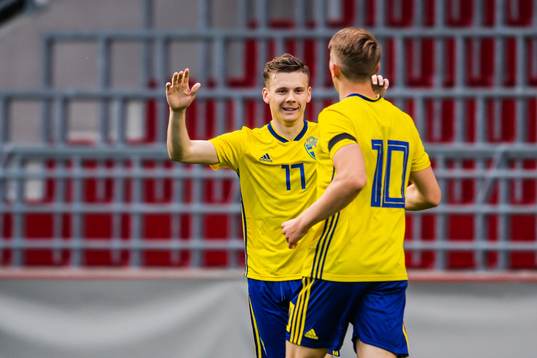 Viktor Gyökeres and Jake Larsson of Sweden celebrate