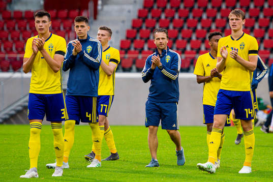 Anel Ahmedhodzic, Dennis Hadzikadunic, Jake Larsson,