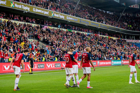 Martin Ødegaard of Norway celebrates with teammate Håvard