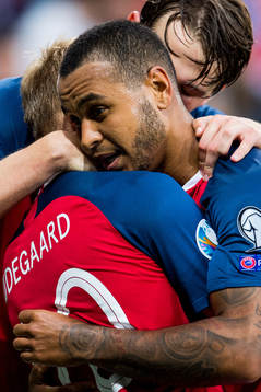Joshua King of Norway celebrates with Martin Ødegaard