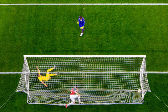 Tarik Elyounoussi scores 1-0 behind Dragos Grigore and