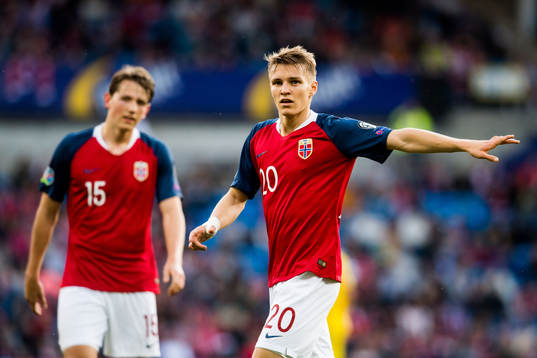 Sander Berge and Martin Ødegaard of Norway