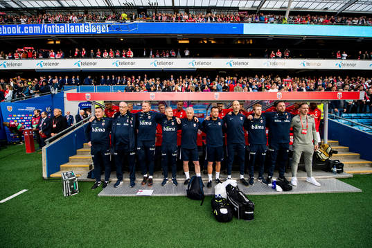 Per Joar Hansen, assistant coach, Lars Lagerbäck, head