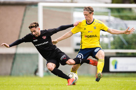 Hittarps Mouhamed Fahs och Ängelholms Rasmus Strandberg