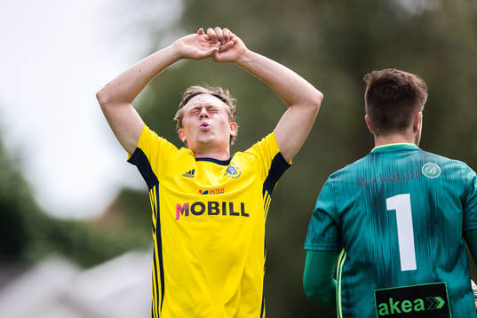Ängelholms Rasmus Strandberg deppar